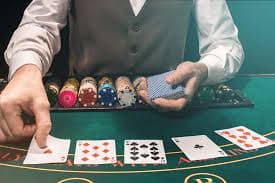 toto789 Prize Table displayed on Android mobile screen showing Liga 1 and live-dealer game categories